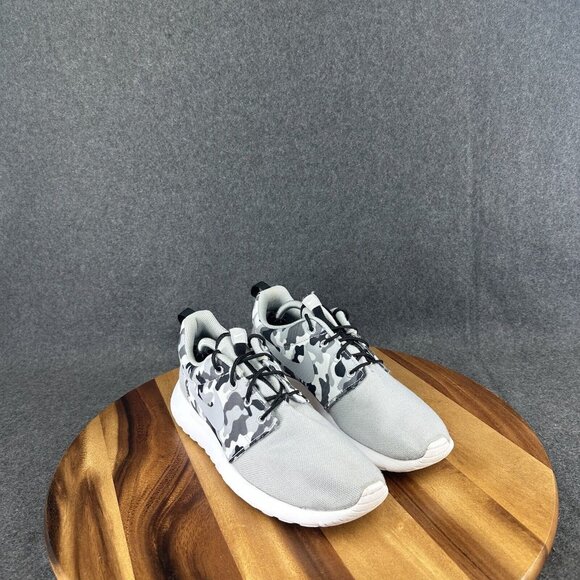 Nike Men's Roshe One SE Wolf Grey Black Camo Running Shoes 844687-013 Size 6.5 - Picture 2 of 12